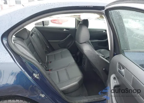 2014 Volkswagen Jetta 1.8T Se z USA, uszkodzony, nr VIN 3VWD17AJ8EM368894